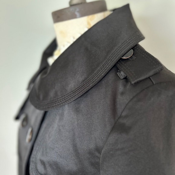 Black Cropped Jacket w/Peter Pan Collar - Picture 3 of 3